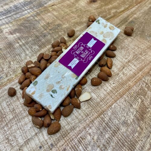 Barre de nougat blanc dur